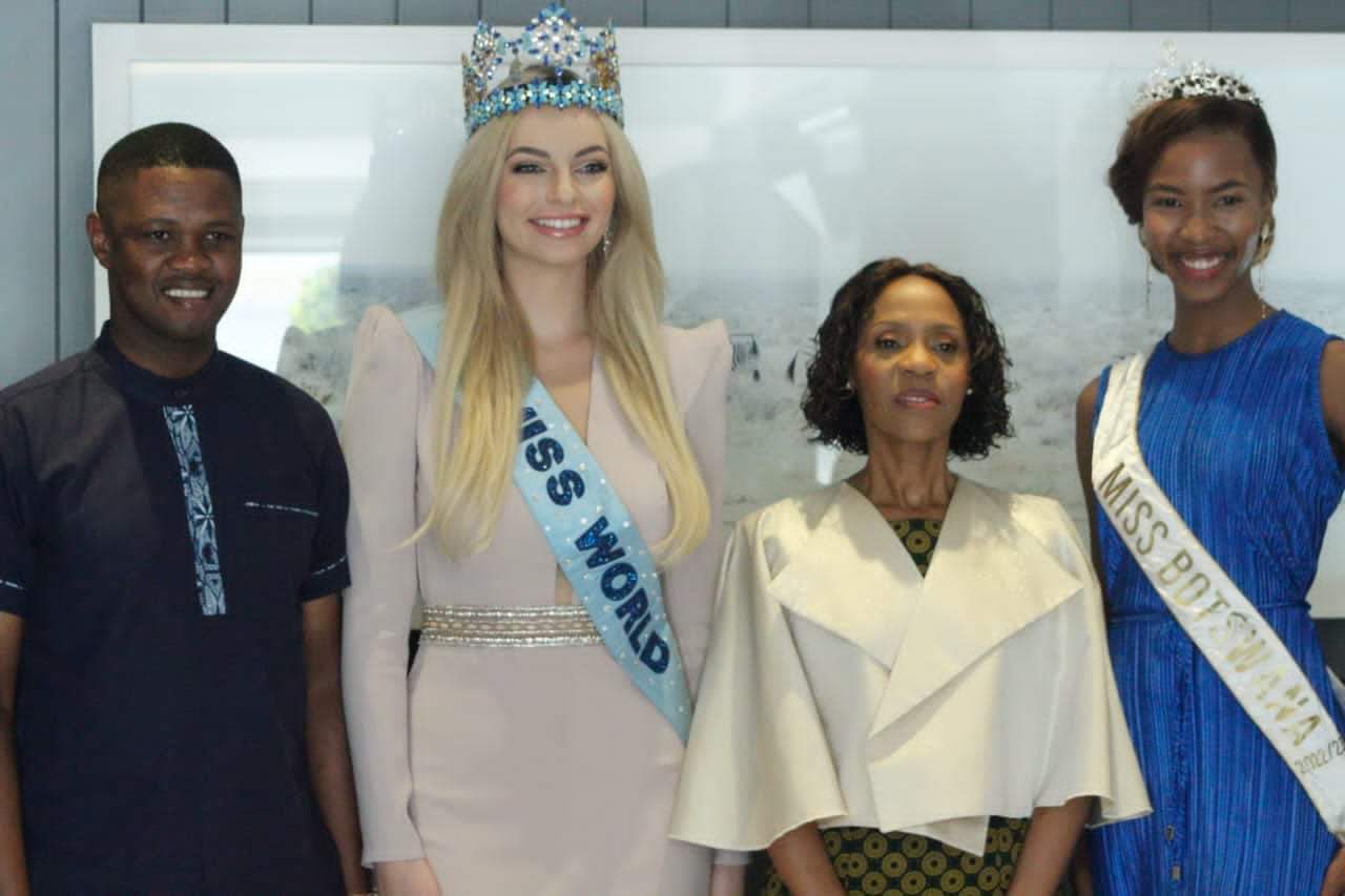 Botswana First Lady Meets Miss Botswana Lesego Chombo Gambakwe Media   FB IMG 1666556062547 